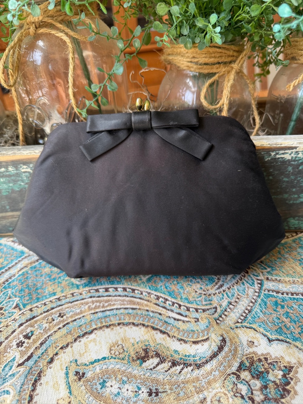 Black Satin Evening Clutch Bow Kiss Lock Gold Frame 1950s 60s Vintage Purse